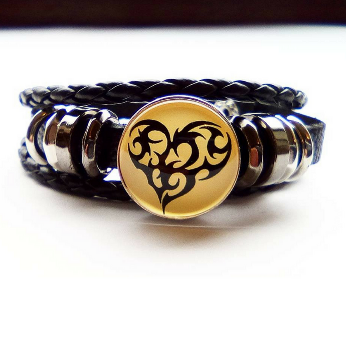 Golden heart bracelet